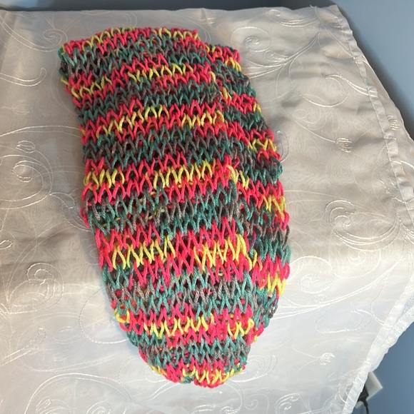Woman/Girls Handmade combo Ear warmer and Dropped Stitch Infinity Scarf NEW - Picture 6 of 9